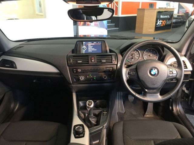 2012 BMW 1 Series 1.6 116D image 5