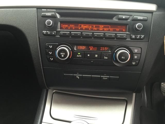 2011 BMW 1 Series 2.0 116D SE image 9