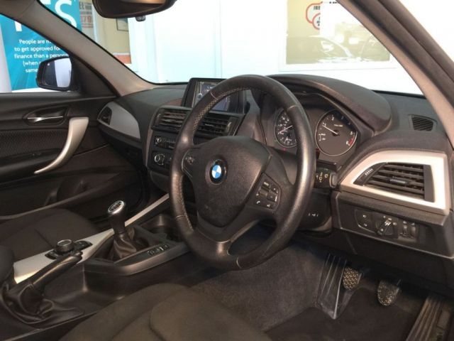2012 BMW 1 Series 2.0 120D SE image 6