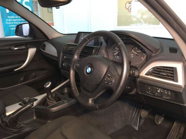 2012 BMW 1 Series 2.0 120D SE image 6