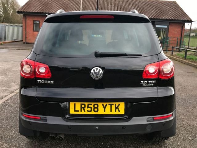 2008 Volkswagen Tiguan 2.0 Sport TDI image 3