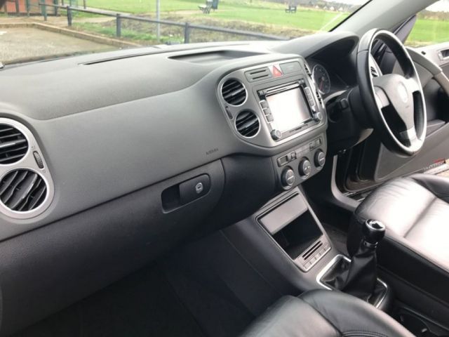 2008 Volkswagen Tiguan 2.0 Sport TDI image 9