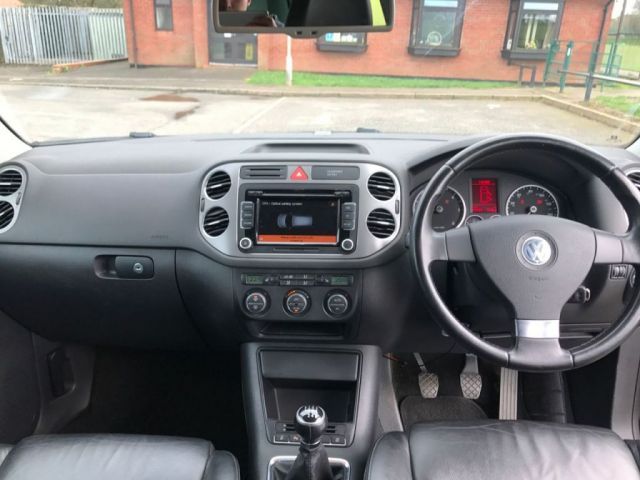 2008 Volkswagen Tiguan 2.0 Sport TDI image 10