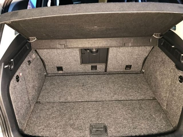 2008 Volkswagen Tiguan 2.0 SE TDI 5d image 9