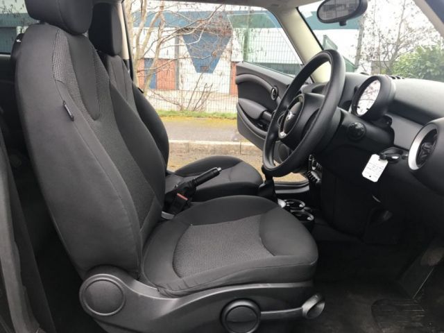 2011 MINI Hatch Cooper 1.6 image 7