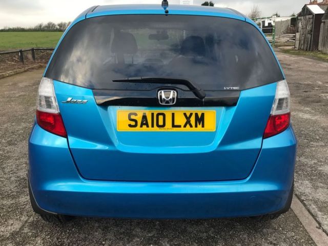 2010 Honda Jazz 1.3 I-VTEC image 2