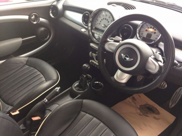 2009 MINI Hatch Cooper S 1.6 3d image 7