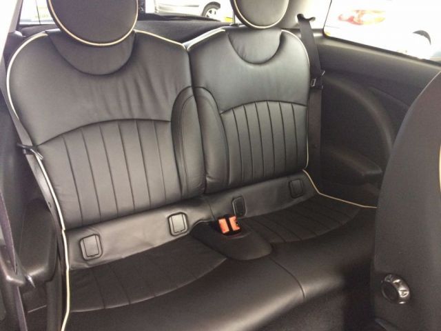 2009 MINI Hatch Cooper S 1.6 3d image 9