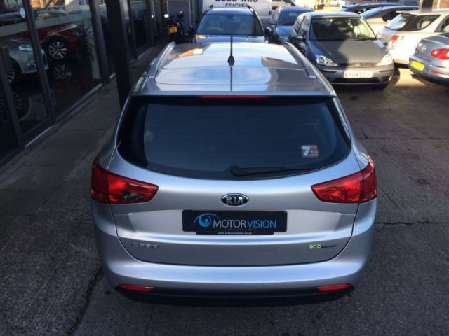 2013 Kia Ceed 1.4 CRDI 5d image 5