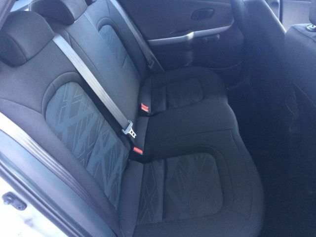 2013 Kia Ceed 1.4 CRDI 5d image 8