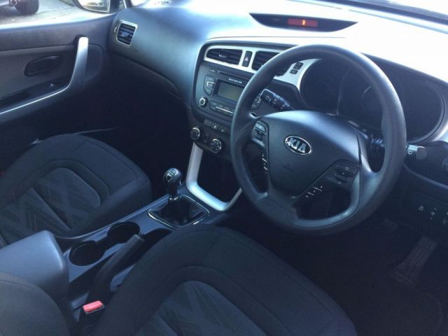 2013 Kia Ceed 1.4 CRDI 5d image 10