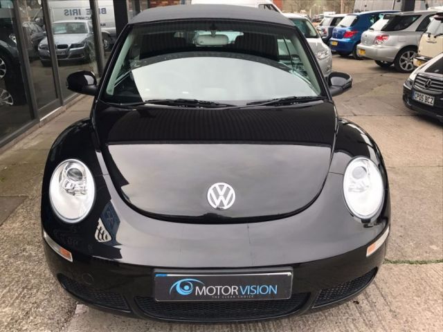 2006 Volkswagen Beetle 1.6 LUNA 8V 2d image 2