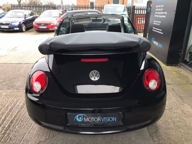 2006 Volkswagen Beetle 1.6 LUNA 8V 2d image 5