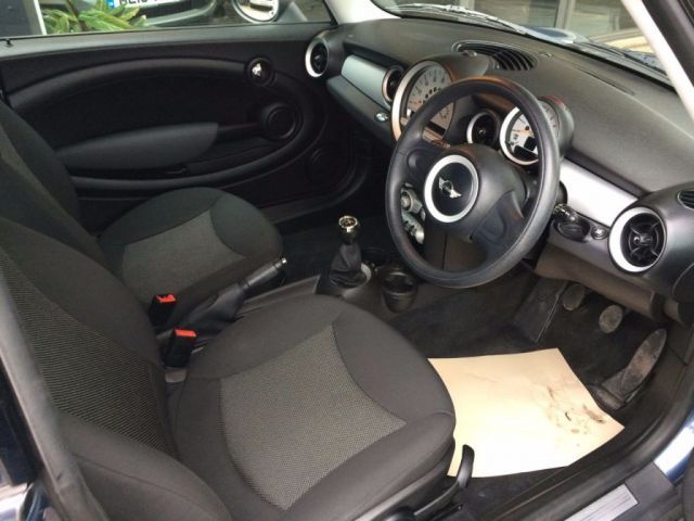 2009 MINI Hatch Cooper 1.6 3d image 7