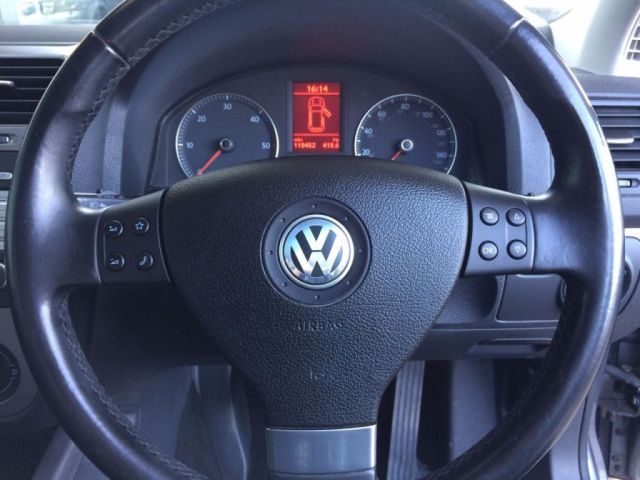 2008 Volkswagen Golf 1.9 S TDI 5d image 10