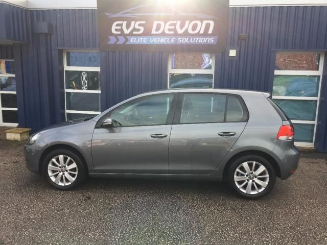 2011 Volkswagen Golf 1.6 TDi 5dr image 3
