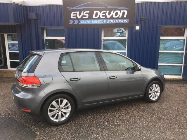 2011 Volkswagen Golf 1.6 TDi 5dr image 4