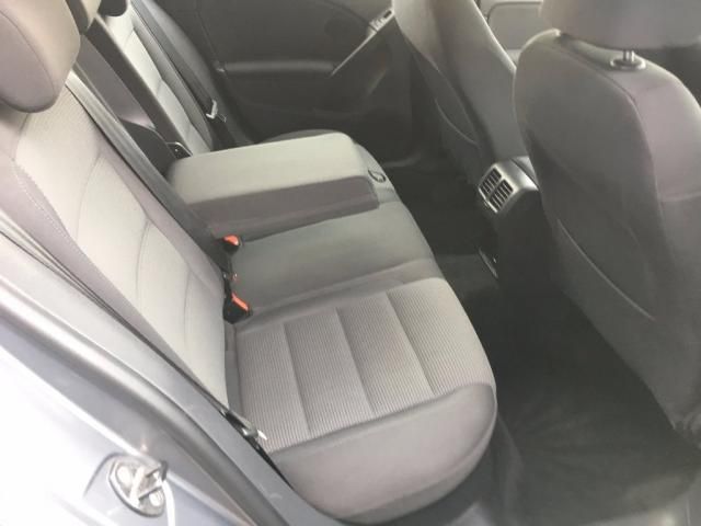 2011 Volkswagen Golf 1.6 TDi 5dr image 9