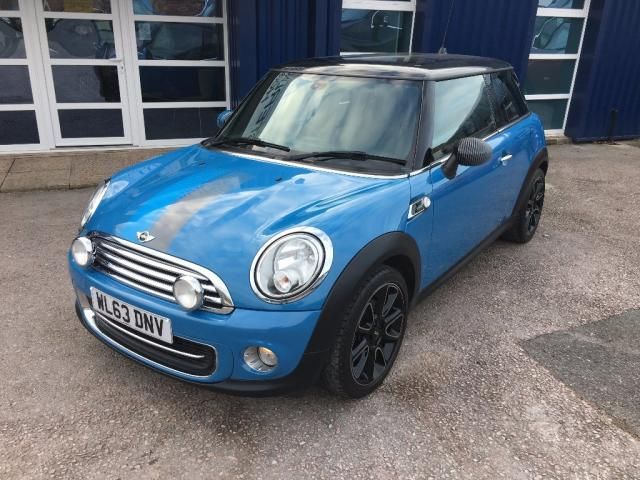 2013 MINI Hatch 1.6 Cooper 3dr image 2
