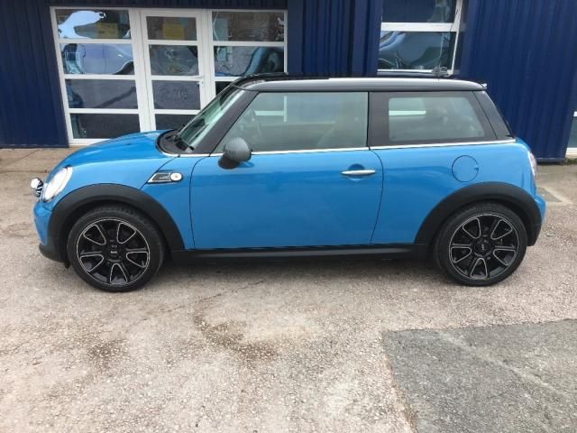 2013 MINI Hatch 1.6 Cooper 3dr image 3