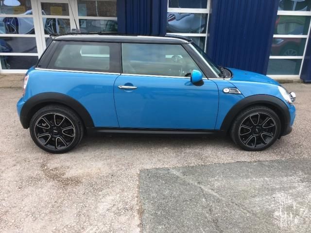 2013 MINI Hatch 1.6 Cooper 3dr image 4
