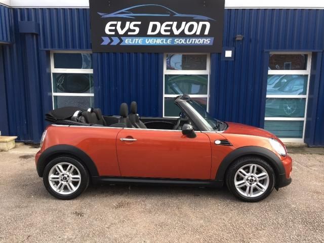 2010 MINI Convertible 1.6 Cooper D 2dr image 4