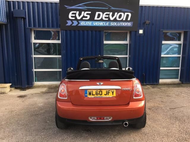 2010 MINI Convertible 1.6 Cooper D 2dr image 5