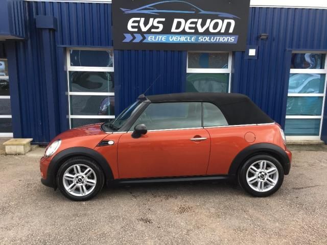 2010 MINI Convertible 1.6 Cooper D 2dr image 6