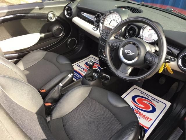 2010 MINI Convertible 1.6 Cooper D 2dr image 7