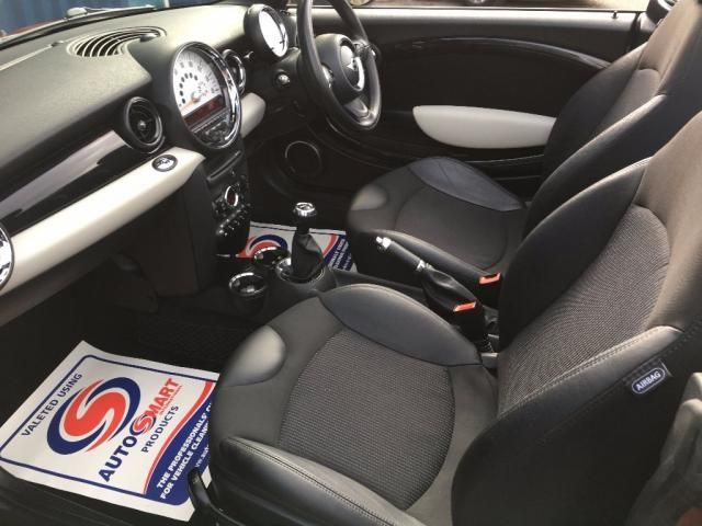 2010 MINI Convertible 1.6 Cooper D 2dr image 8