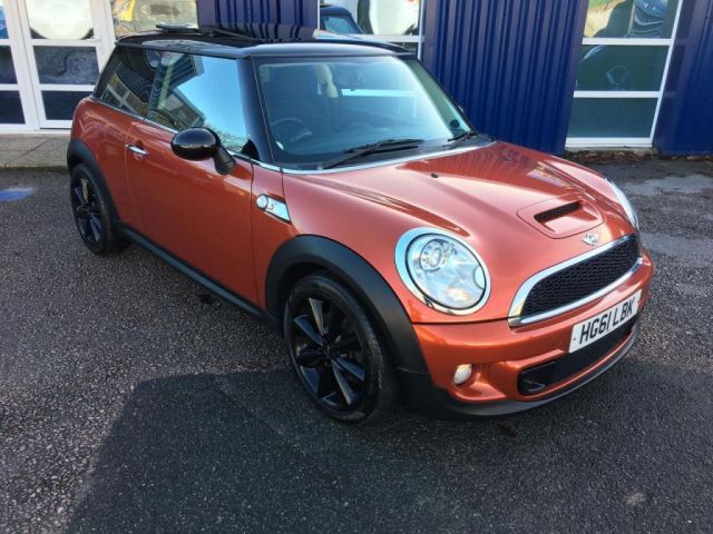 2011 MINI Hatch Cooper S 1.6 3dr image 1
