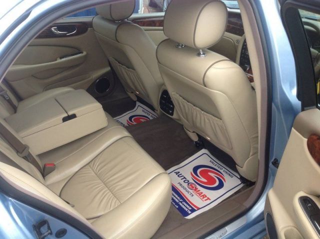 2006 Jaguar XJ V8 4dr image 7