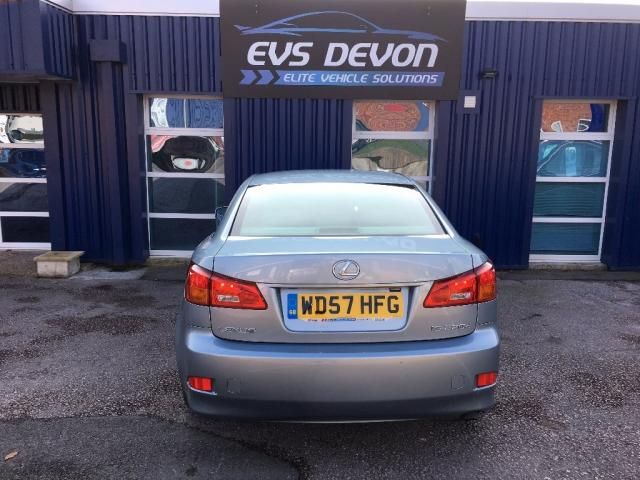 2007 Lexus IS 2.2 TD SE 4dr image 6