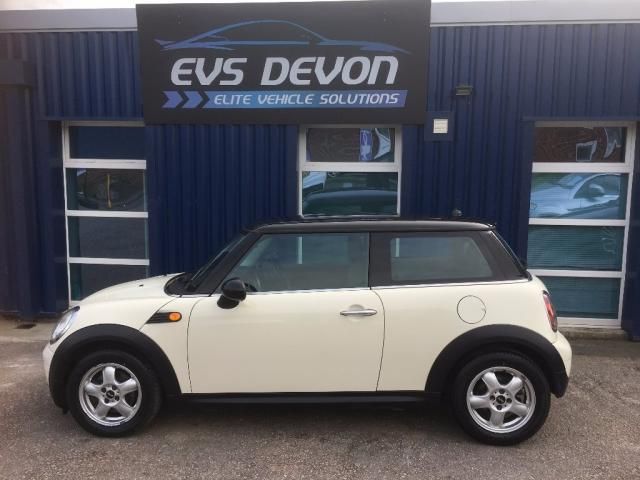 2009 MINI Hatch Cooper D1.6 3dr image 3