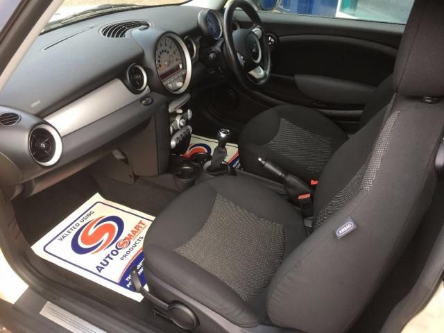 2009 MINI Hatch Cooper D1.6 3dr image 7