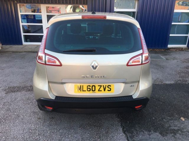 2010 Renault Scenic 1.5 dCi 5dr image 5