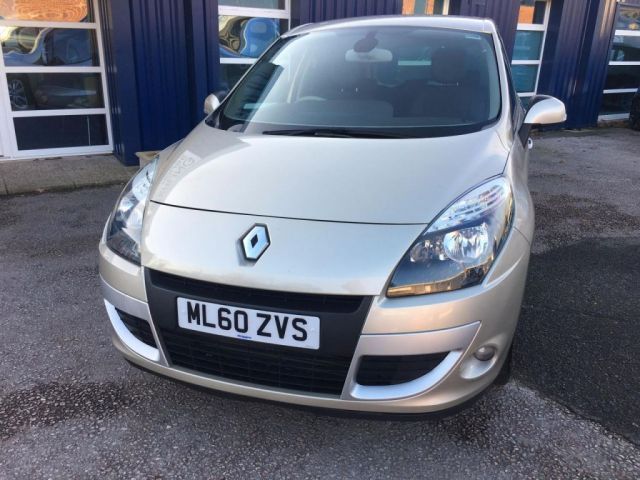 2010 Renault Scenic 1.5 dCi 5dr image 6