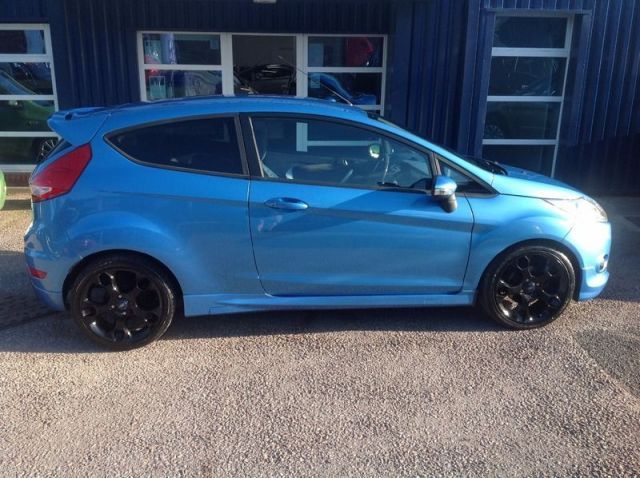 2008 Ford Fiesta 1.6 Zetec S 3dr image 4