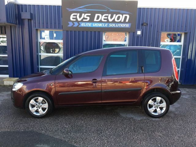 2010 Skoda Roomster 1.4 TDI SE 5dr image 5