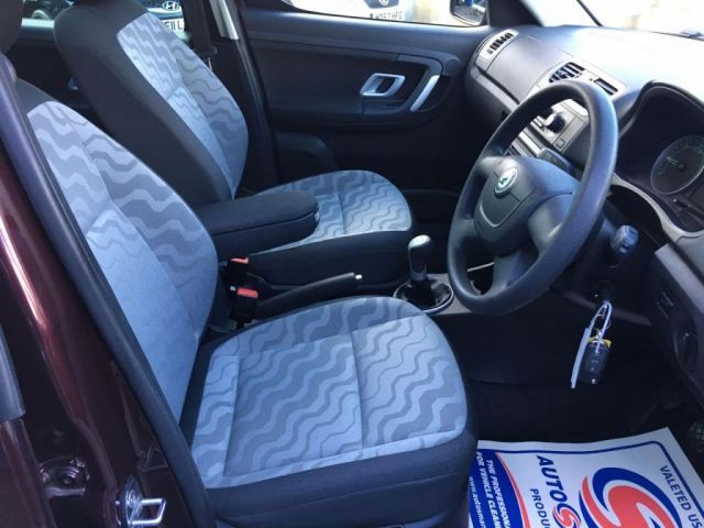 2010 Skoda Roomster 1.4 TDI SE 5dr image 8