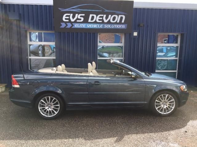 2006 Volvo C70 2.4i SE 2dr image 2