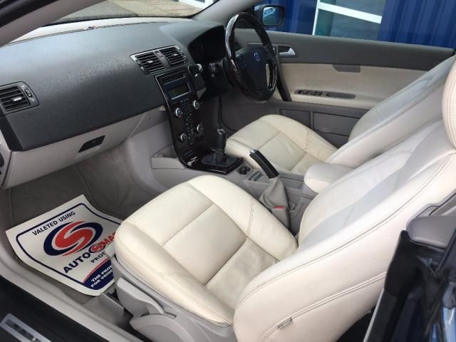 2006 Volvo C70 2.4i SE 2dr image 7