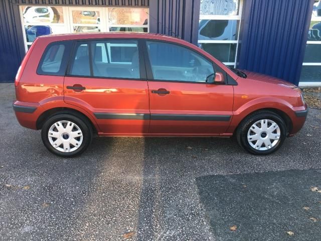 2008 Ford Fusion 1.4 Style 5dr image 4