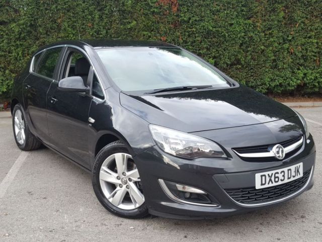 2013 Vauxhall Astra 1.7 SRI CDTI 5d image 1