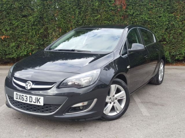 2013 Vauxhall Astra 1.7 SRI CDTI 5d image 2