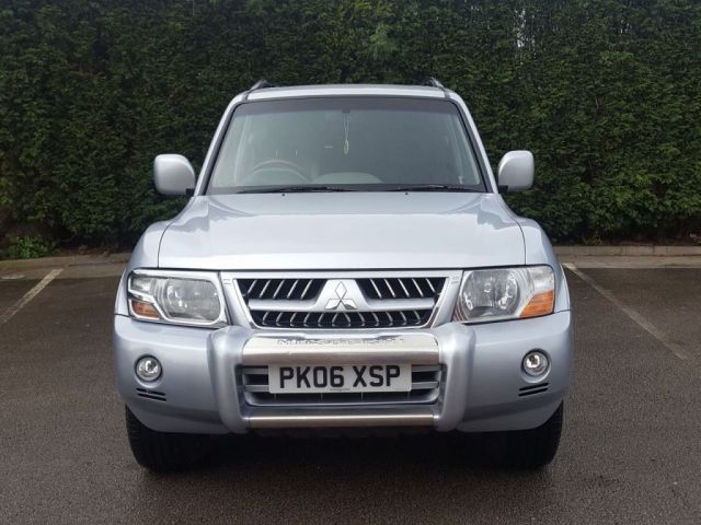 2006 Mitsubishi Shogun 3.2 5d image 2