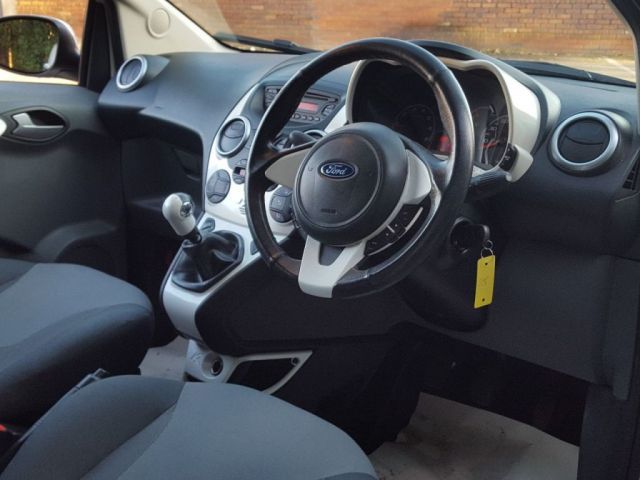 2013 Ford Ka 1.2 Titanium 3d image 8
