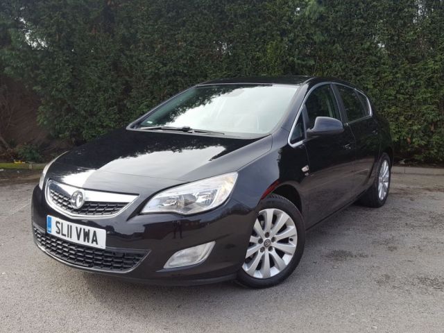 2011 Vauxhall Astra 1.6 5d image 3