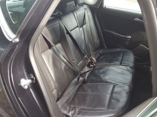 2011 Vauxhall Astra 1.6 5d image 9