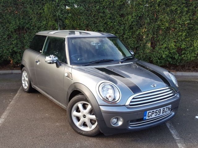 2010 MINI Hatch One 1.4 3d image 1